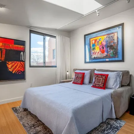 The Loft At Marquez Place Apartment *