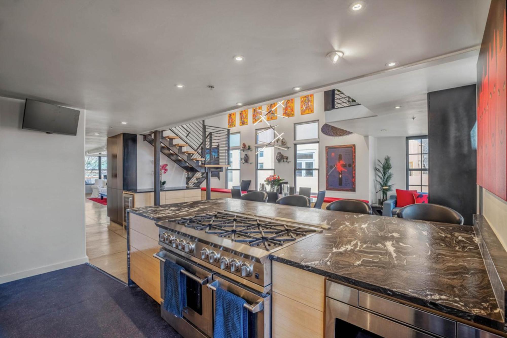 The Loft At Marquez Place Apartment